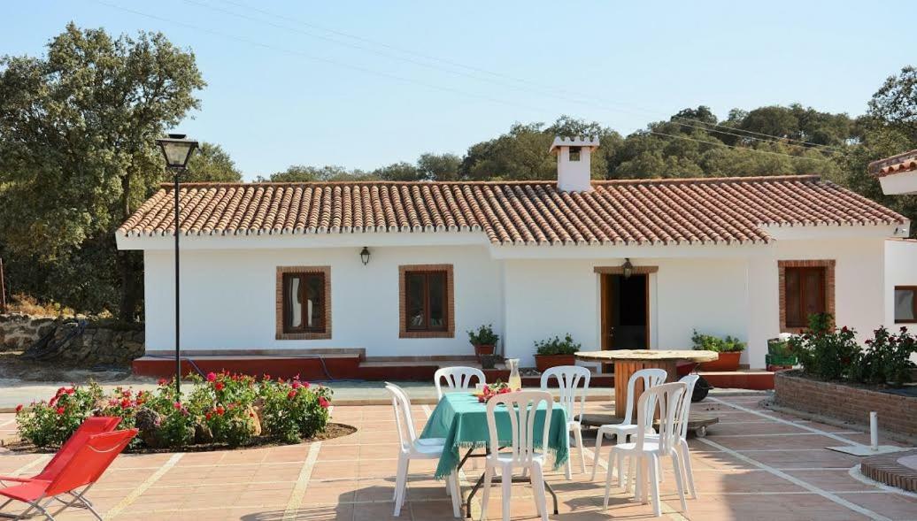 Santa Marta Complejo Rural Con Pista De Padel ξενώνας Archidona Εξωτερικό φωτογραφία